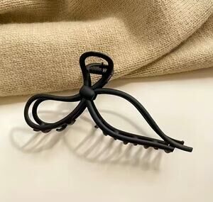 Black Bow Hair Clip